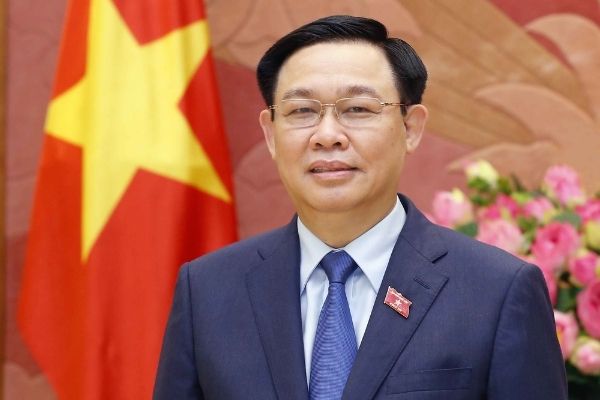 cựu sinh viên Học viện Tài chính