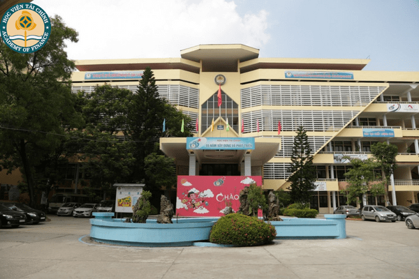 cac truong co nganh quan tri kinh doanh