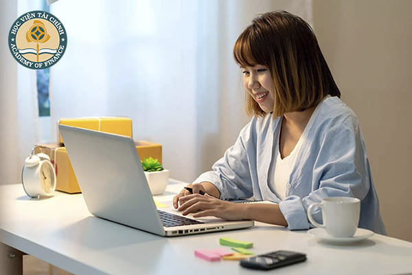 bang dai hoc online co gia tri khong