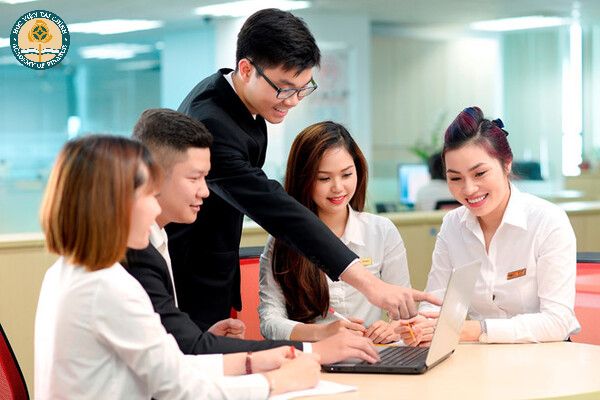 nganh quan tri kinh doanh thi khoi nao