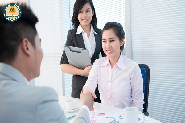 nganh quan tri kinh doanh can hoc nhung gi