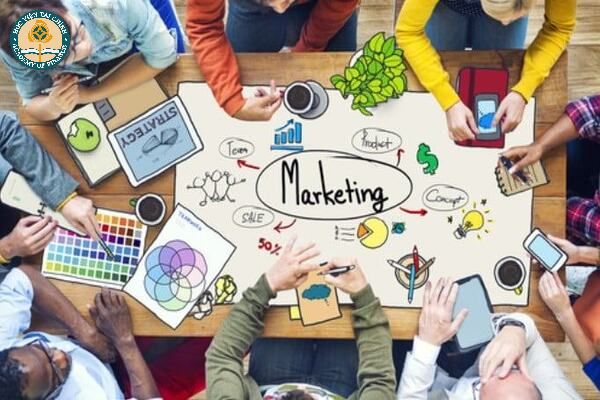cac chuyen nganh marketing 