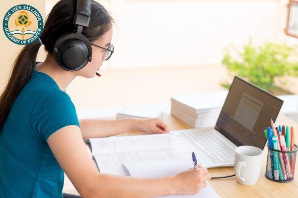 Học đại học từ xa có khó không?