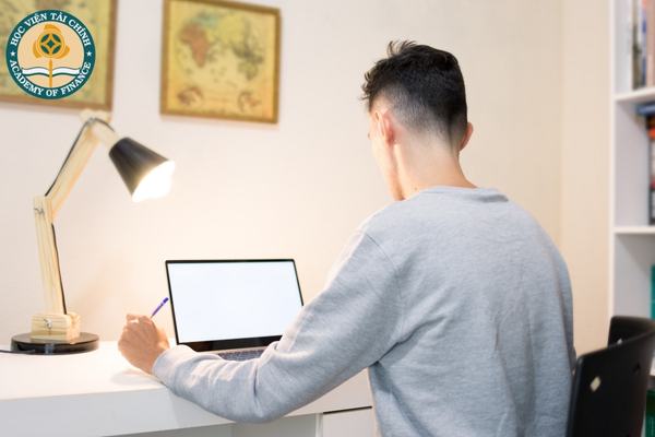Học đại học từ xa mất bao lâu?