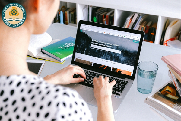 Học E-learning là gì?