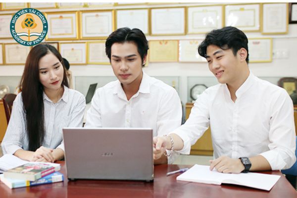 Học đại học online ở Việt Nam trường nào uy tín,