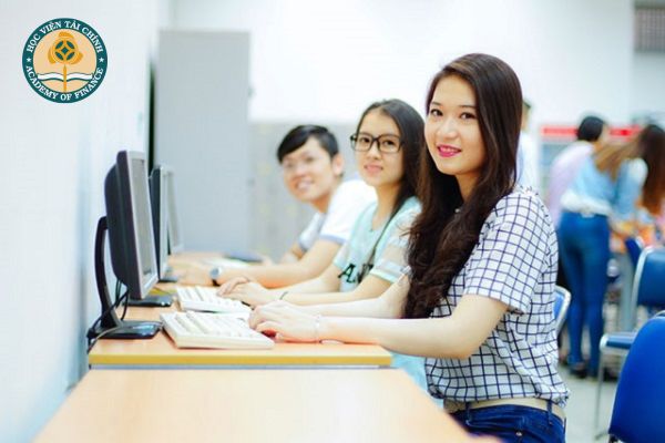 Bằng học đại học online ở Việt Nam có giá trị không?