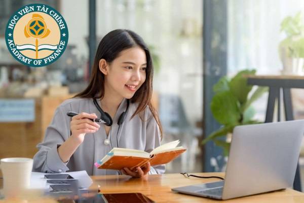 Có nên học đại học từ xa không?