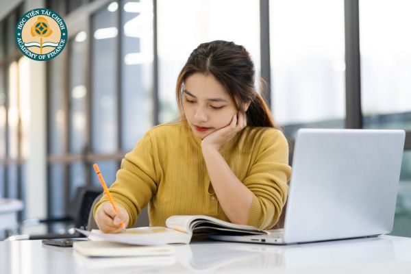 Những điều cần cân nhắc khi lựa chọn chương trình đào tạo từ xa đại học