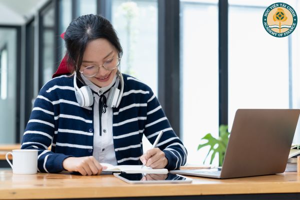 Sự công nhận bằng đại học online cho người đi làm trong doanh nghiệp